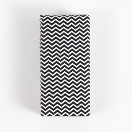 Linea Sheet 110Xx200+25Cm With Elastic Black Zig Zag